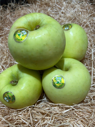 Japan Aomori Meigetsu Apples 名月 Large (Set of 2)