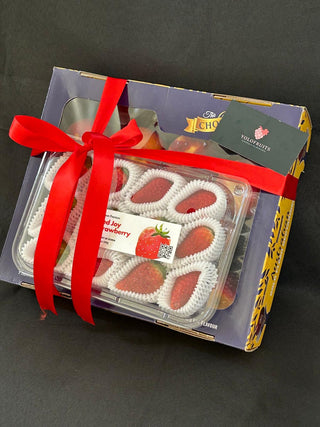 CNY Gift Set - Australia The Chosen Ones Premium Gold Nectarines Gift Box + Korea Strawbwerries